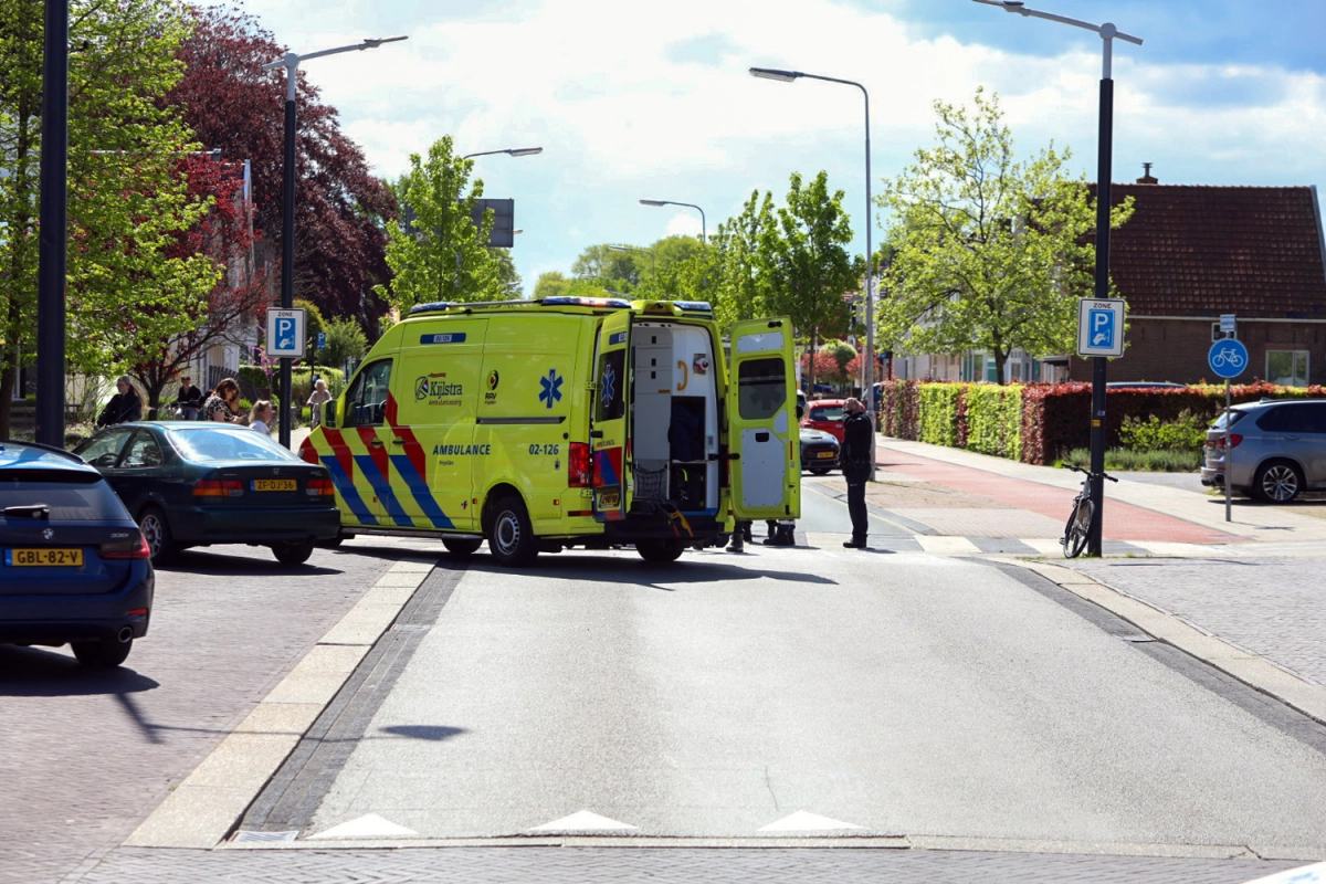 Fietser gewond na aanrijding met auto in Drachten