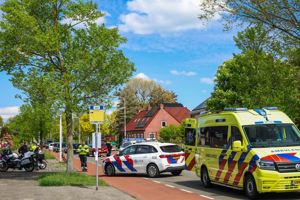 Fietsster gewond na botsing met scooter
