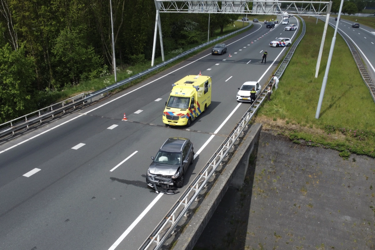 Auto's in botsing op Wâldwei (N31) bij Drachten