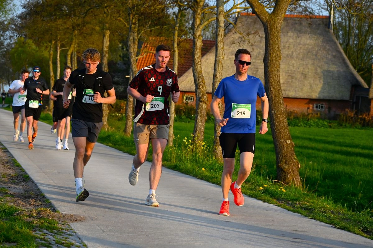 Recordaantal deelnemers bij zonnige 23e editie Kollumerkatloop